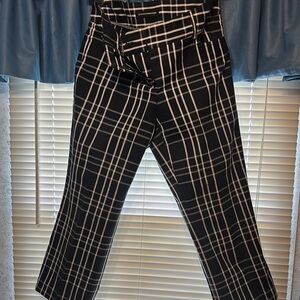 Express Black and White Windowpane Plaid Capris